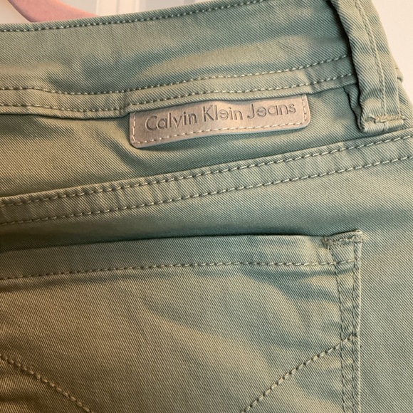 Crop Straight Legs Jeans Colour Mint (green), Stretchy and Comfortable - Picture 3 of 6